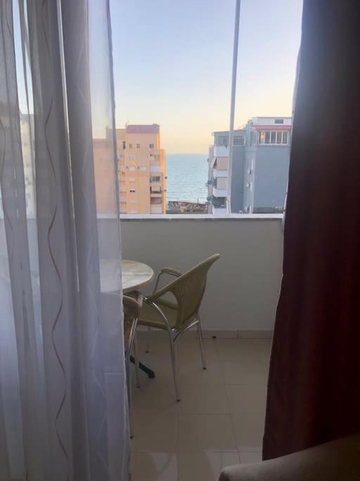 Cozy 1-Bedroom Flat, Beachside Durrës Esterno foto